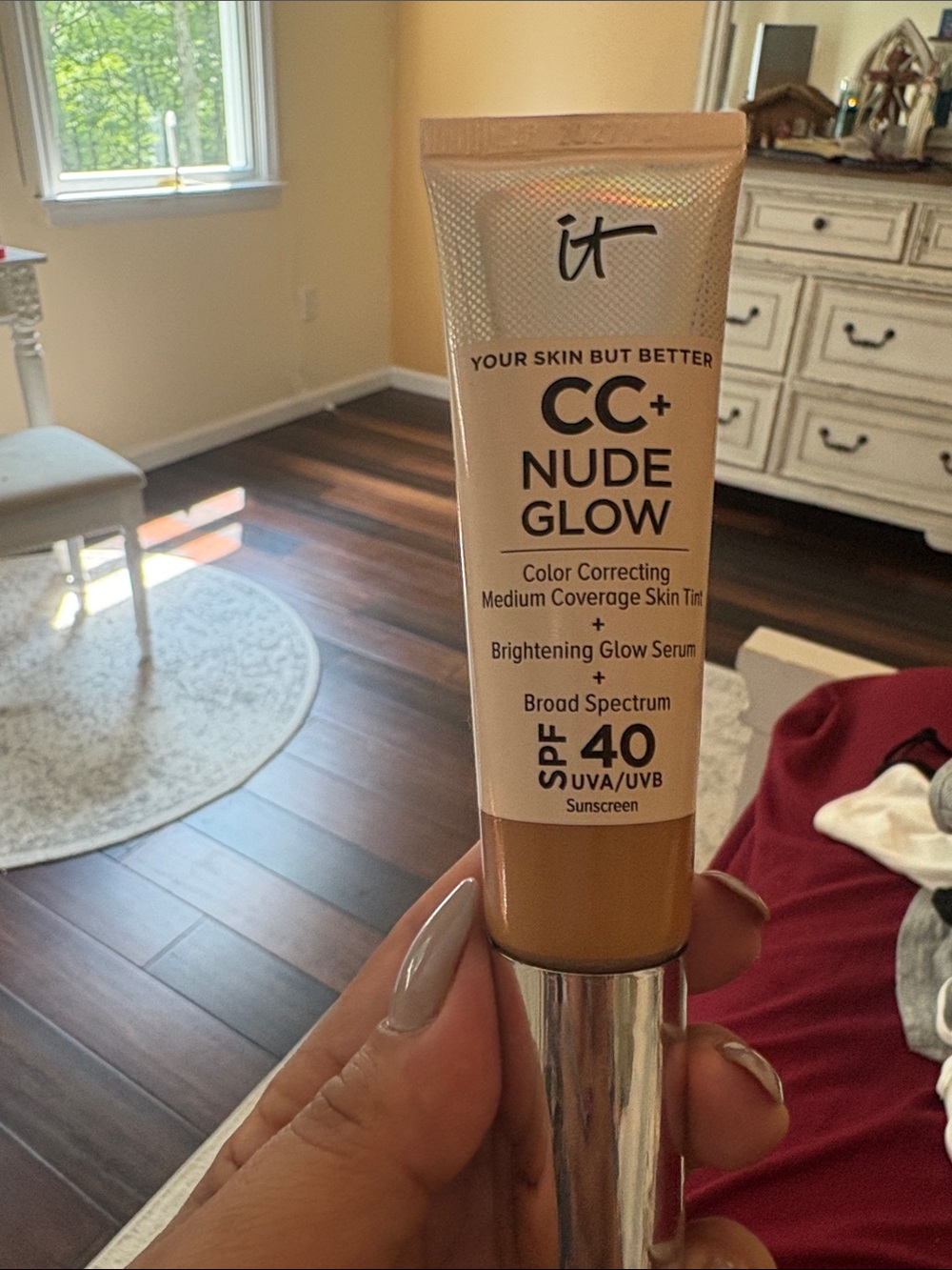 it cosmetics CC+ Nude Glow SPF 40 - Medium Warm Tan
